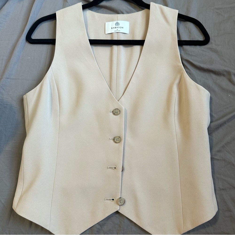 NWOT Aritzia Babaton Deniro Vest Sz 4